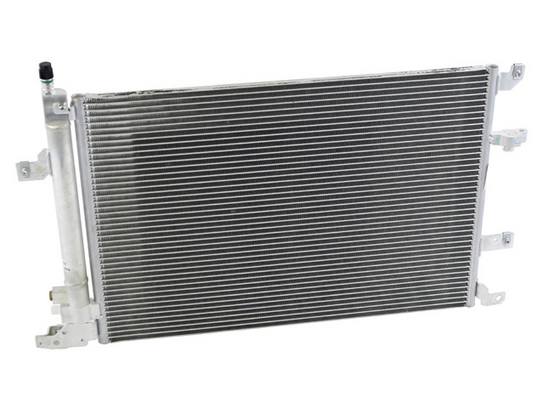 Volvo AC Condenser 31267200 - Denso 4770847